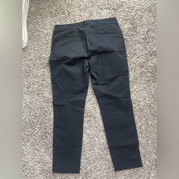 Old navy pixie pants - Picture 2 of 3